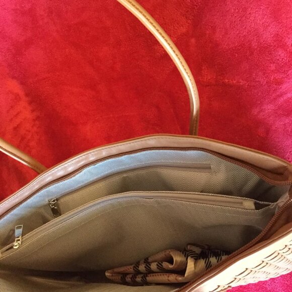 Neiman Marcus Handwoven Vegan Leather Shoulder Tote Bag - Picture 4 of 5